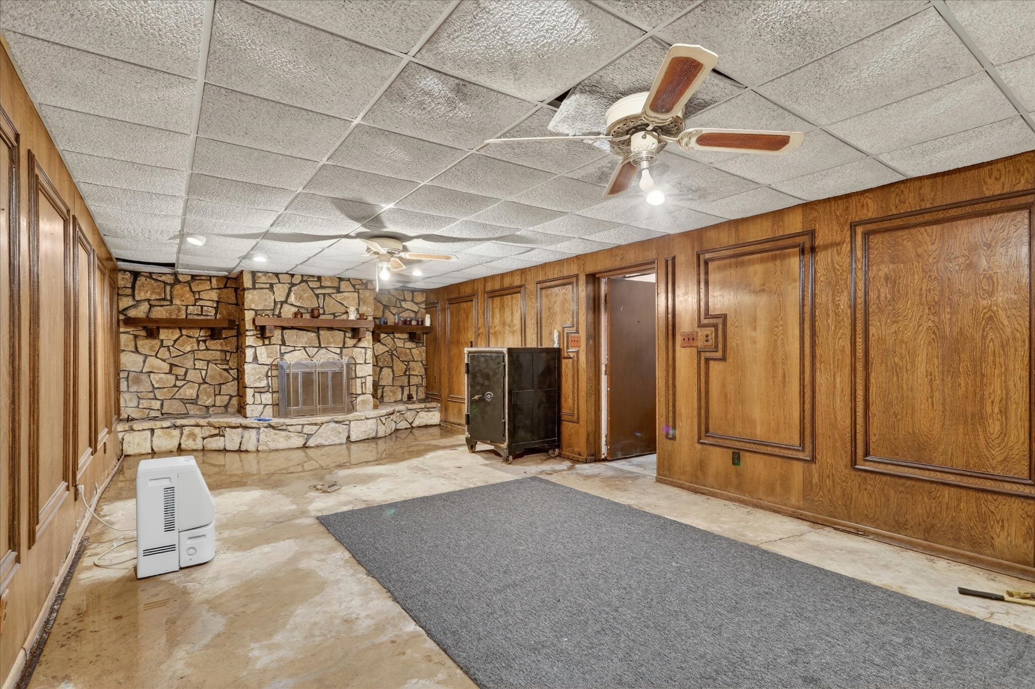 1092 W Highway 199 Springtown TX 76082