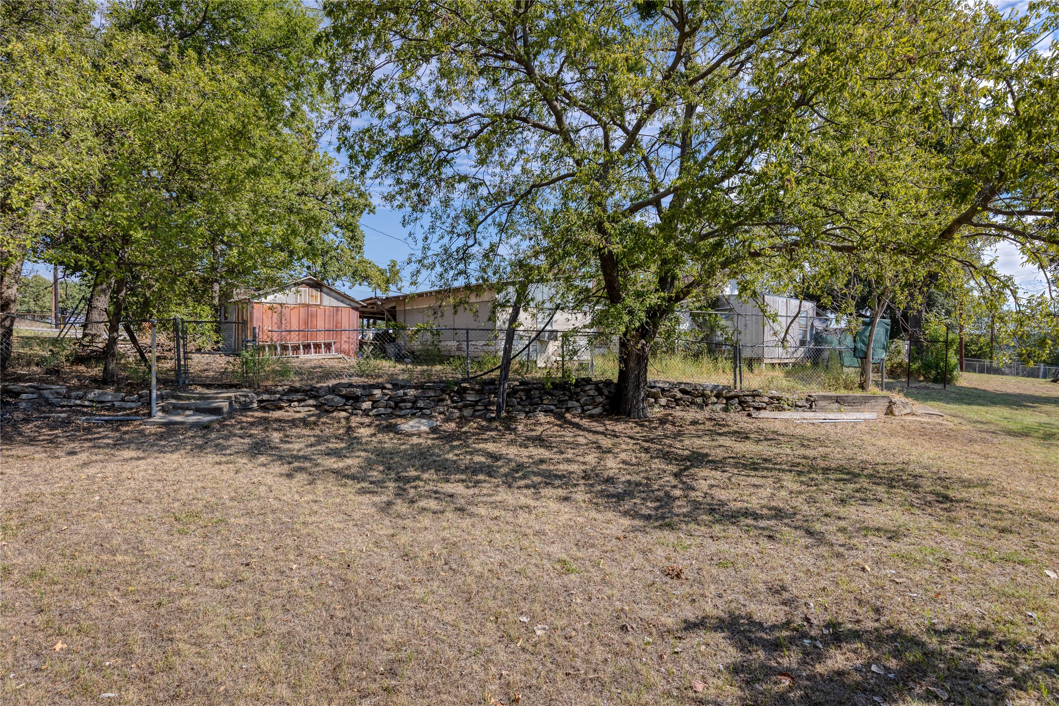 6445 W Highway 199 Springtown TX 76082