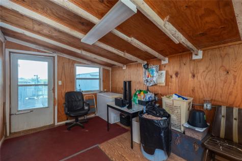 6445 W Highway 199 Springtown TX 76082
