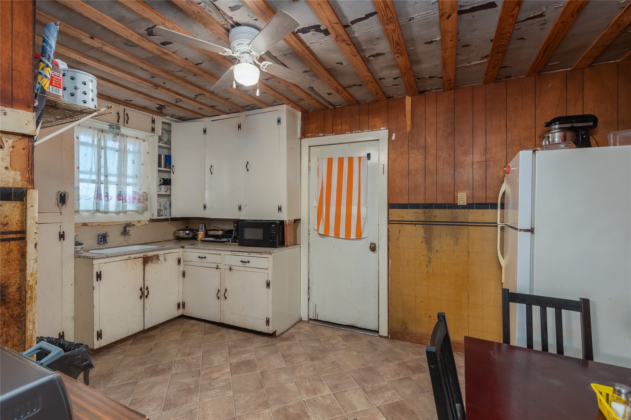 6445 W Highway 199 Springtown TX 76082
