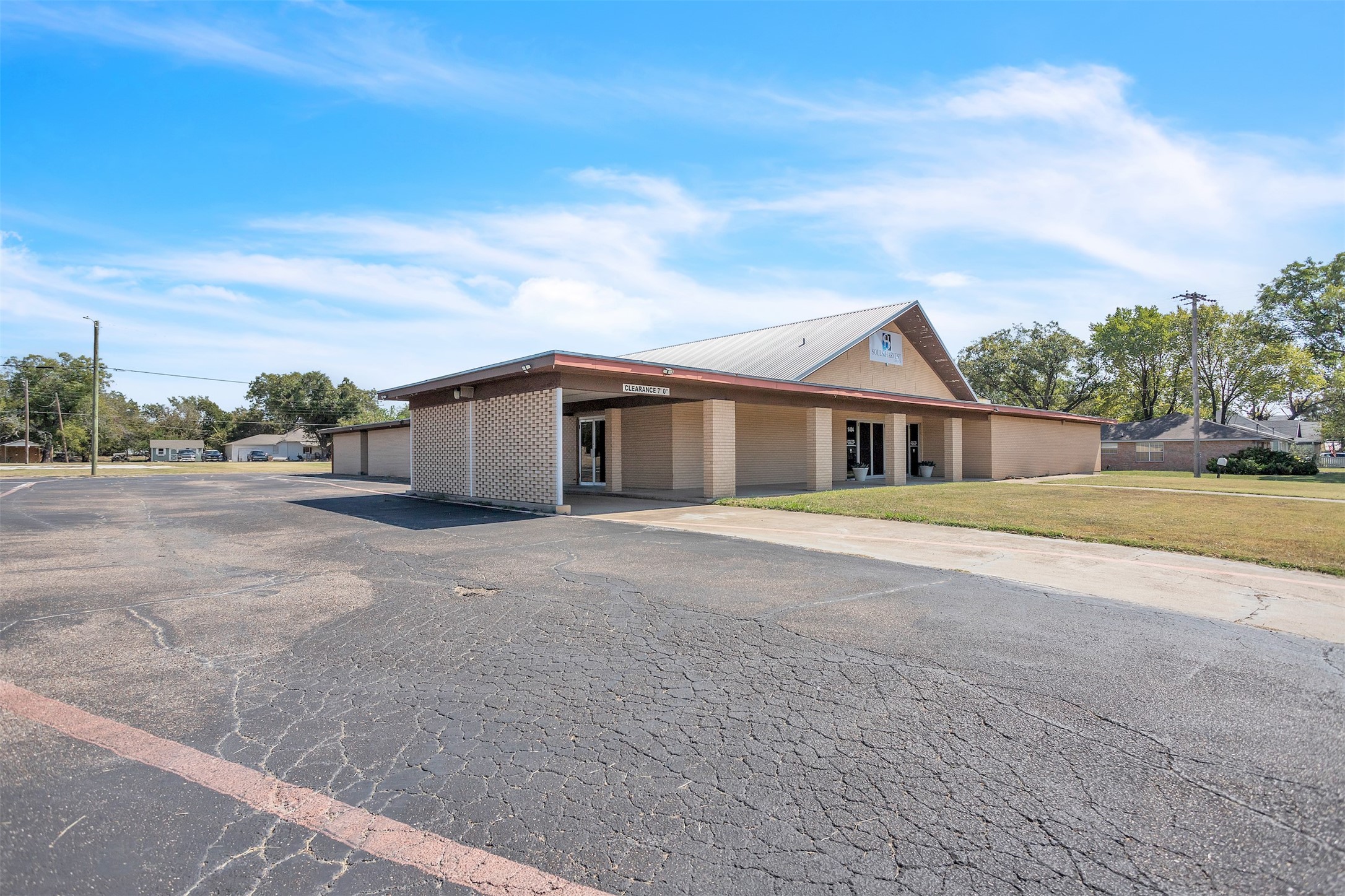 1404 N Anglin Street Cleburne TX 76031