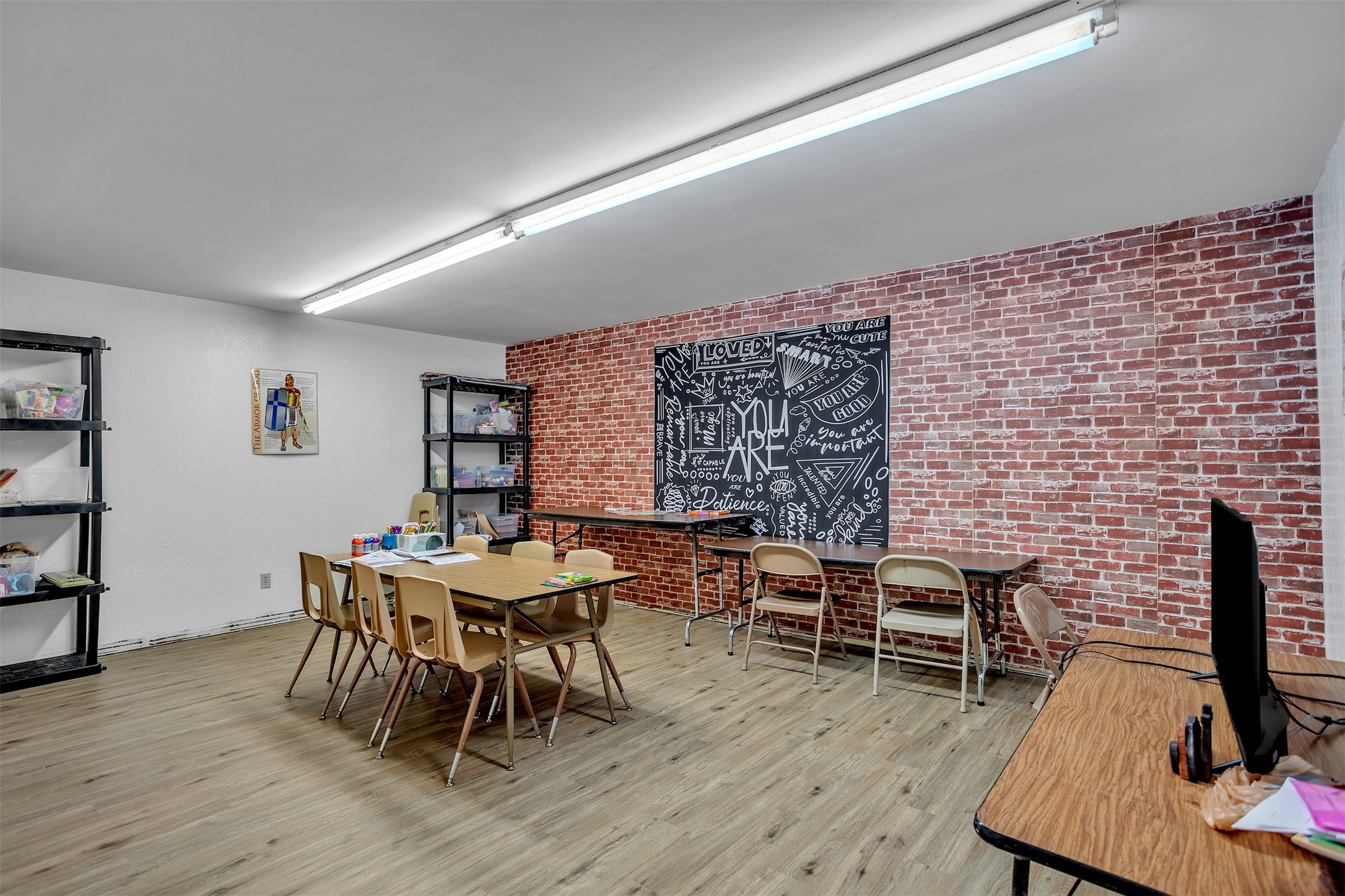 1404 N Anglin Street Cleburne TX 76031