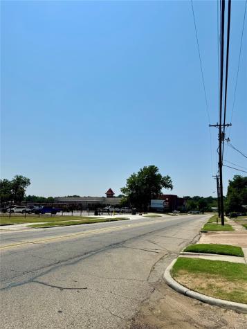 900 Bonham Street Paris TX 75460