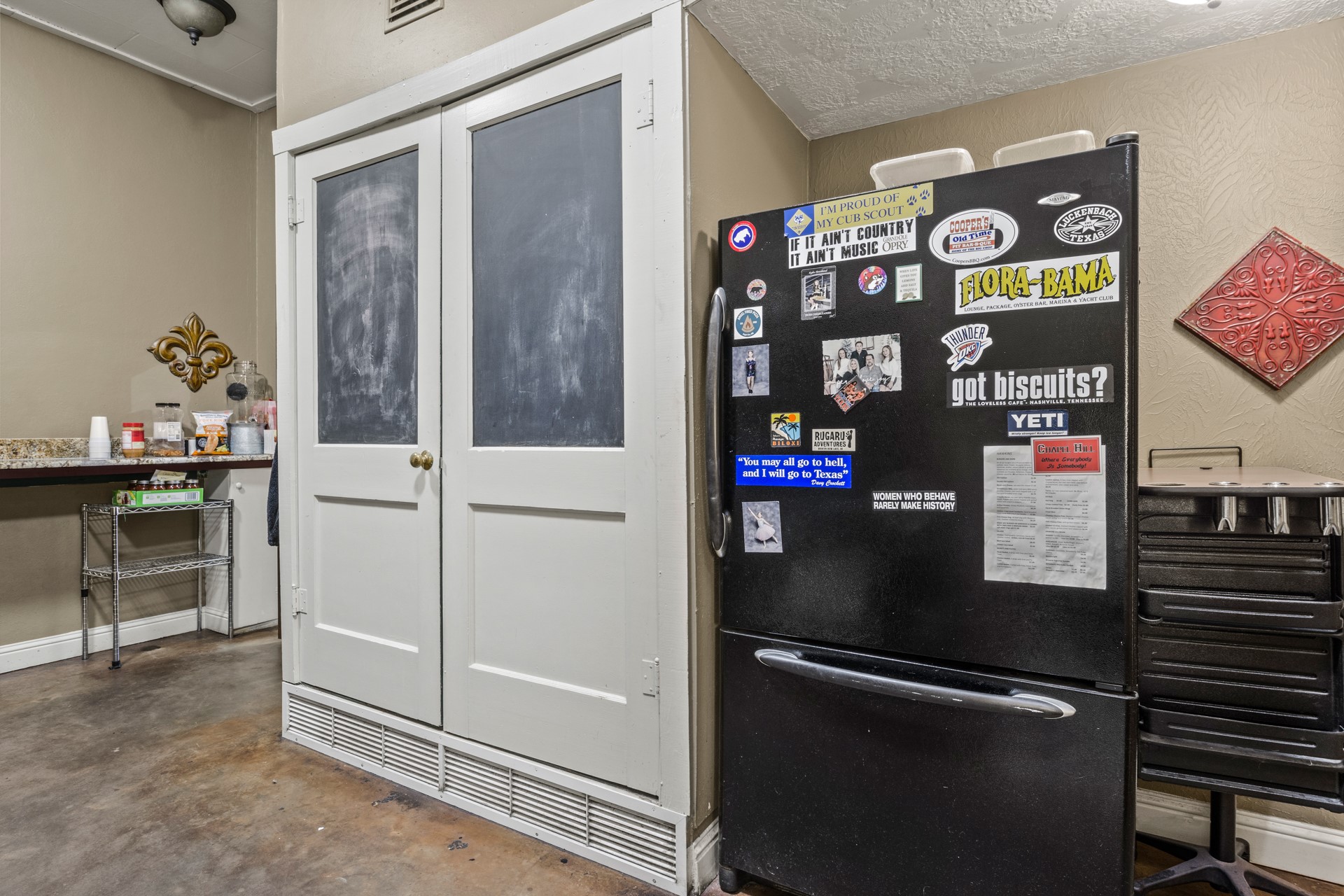 112 N Lamar Street Daingerfield TX 75638