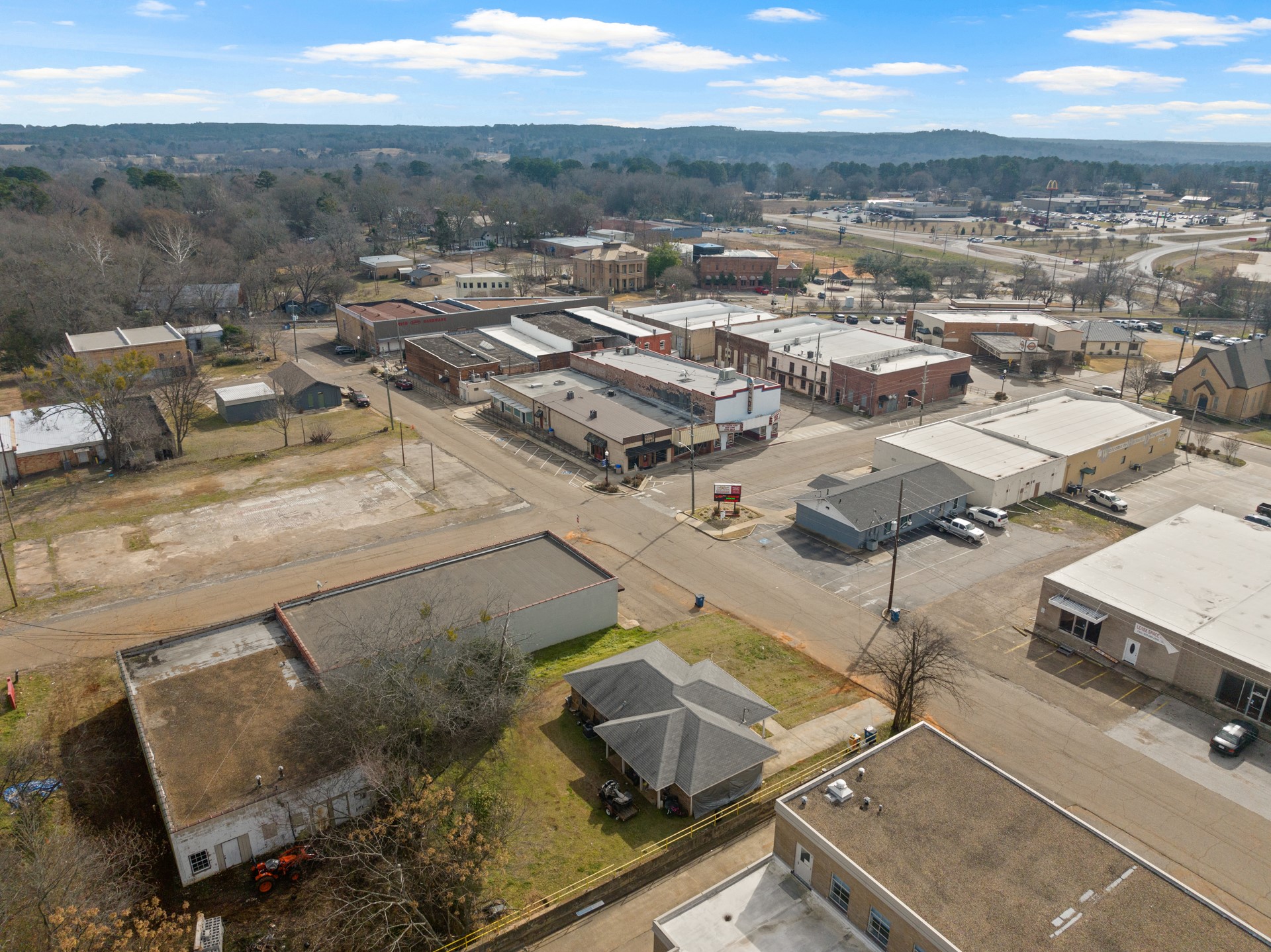 112 N Lamar Street Daingerfield TX 75638