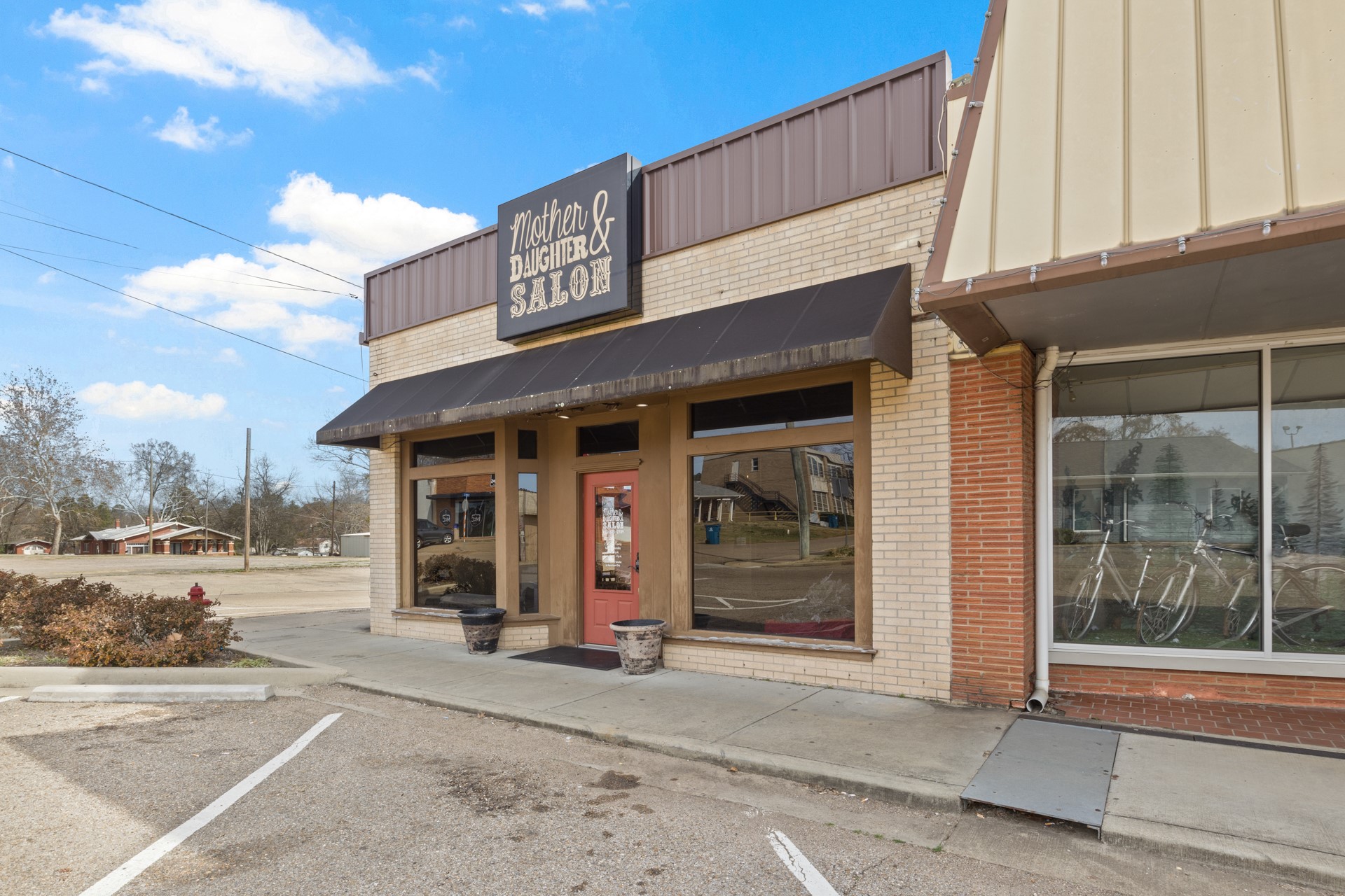 112 N Lamar Street Daingerfield TX 75638