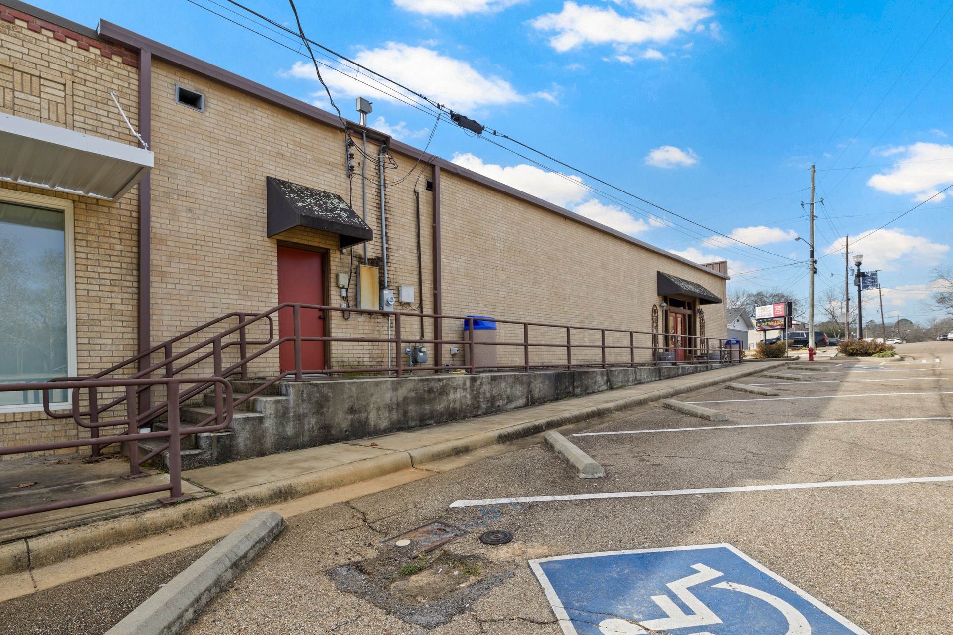 112 N Lamar Street Daingerfield TX 75638