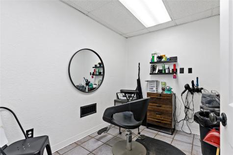 1850 Pine Bluff Street Paris TX 75460