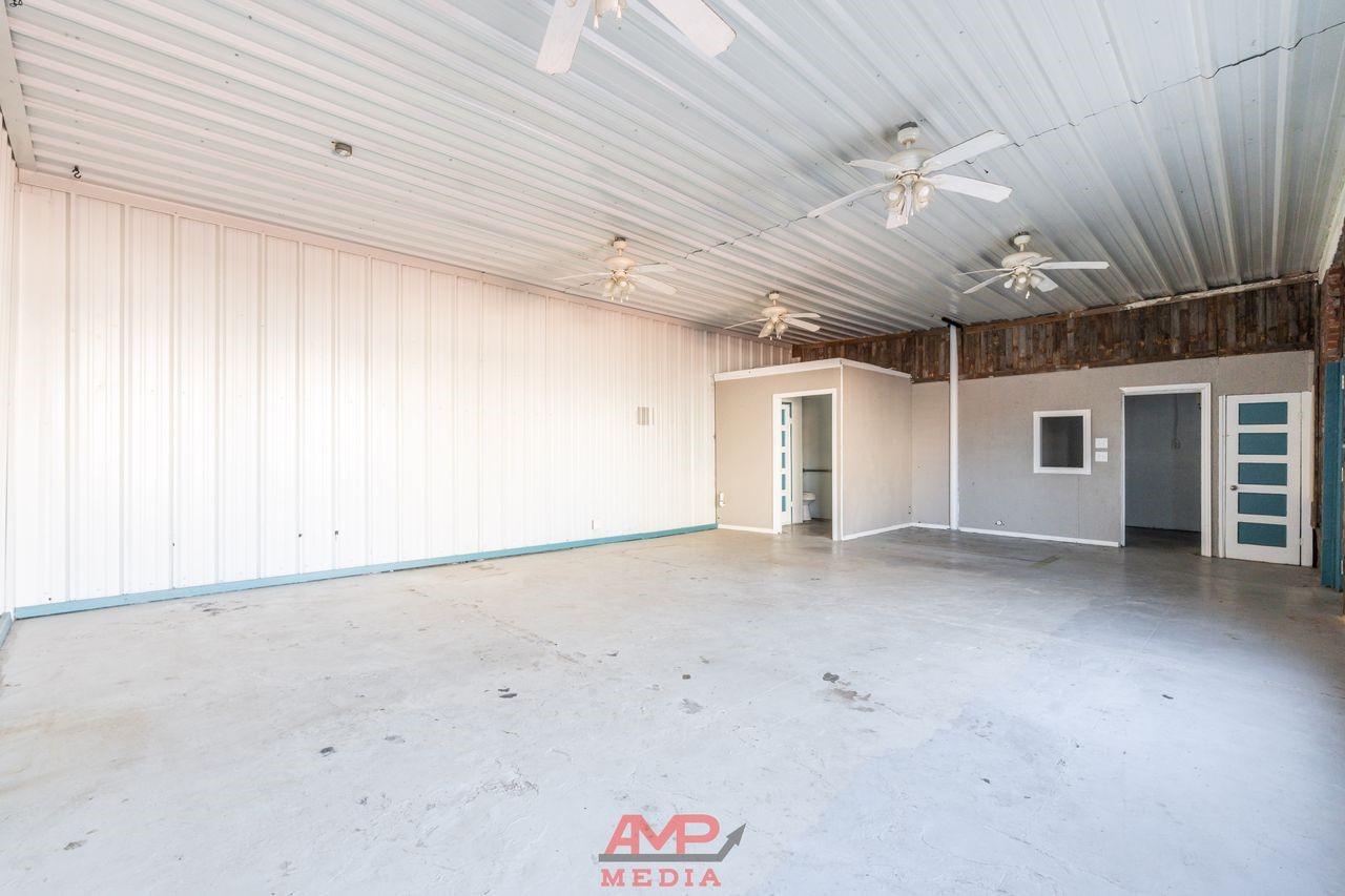 1017 N 2nd Merkel TX 79536