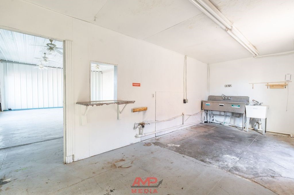 1017 N 2nd Merkel TX 79536
