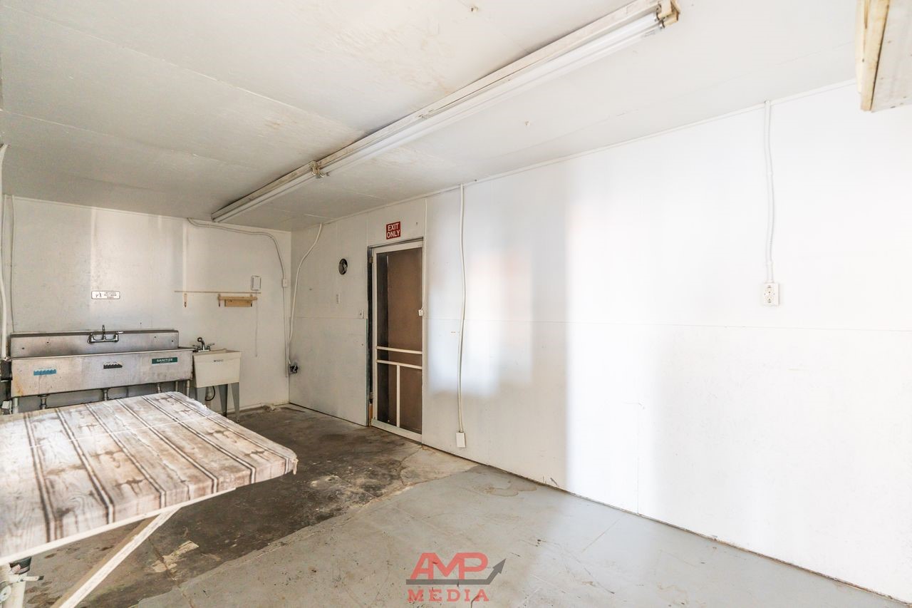 1017 N 2nd Merkel TX 79536