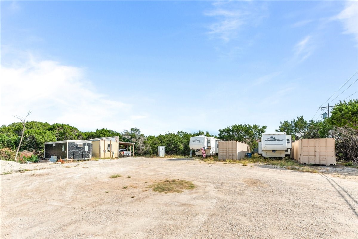 690 Highway 22 Clifton TX 76634