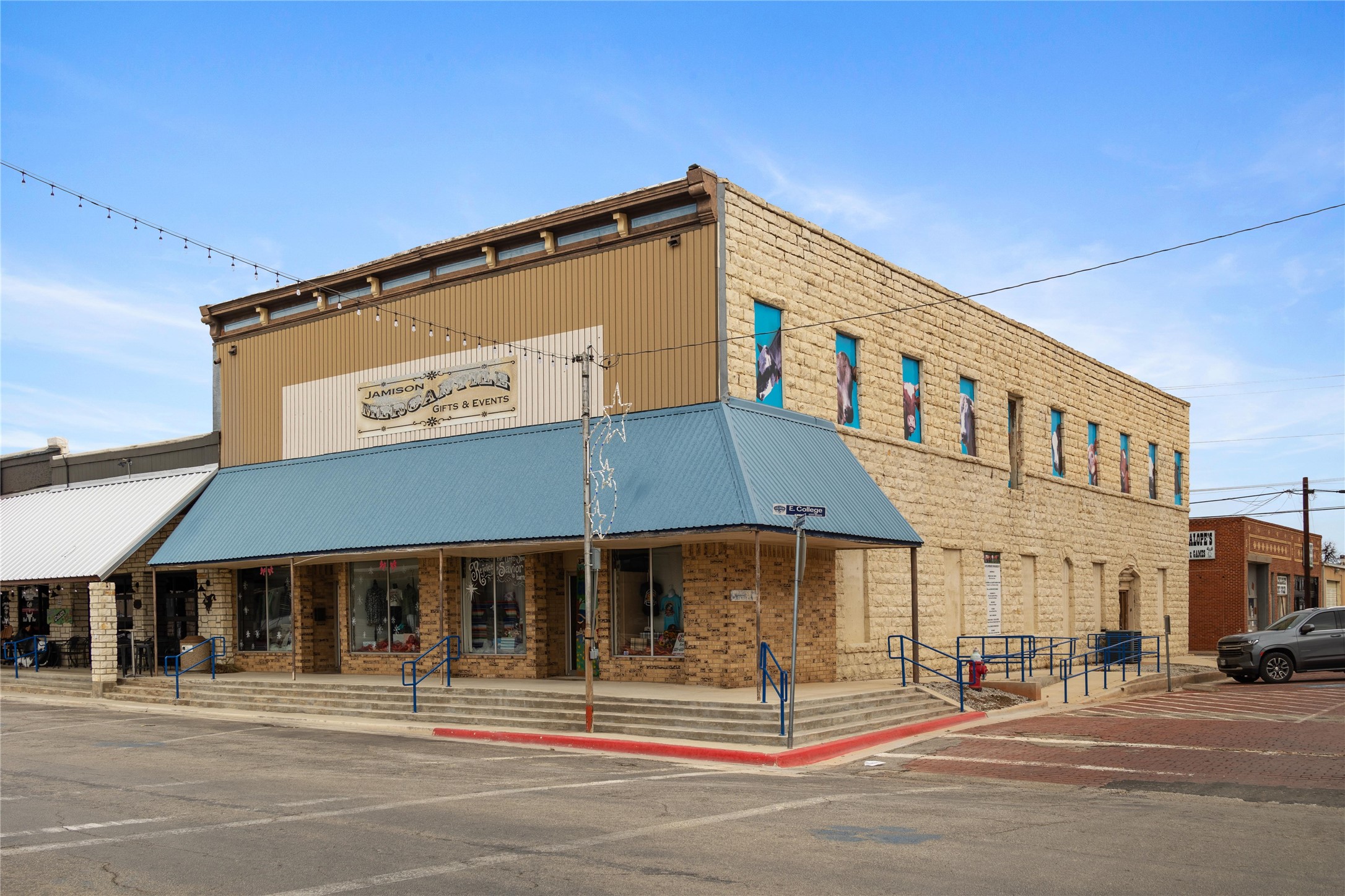 217 S Commercial Avenue Coleman TX 76834