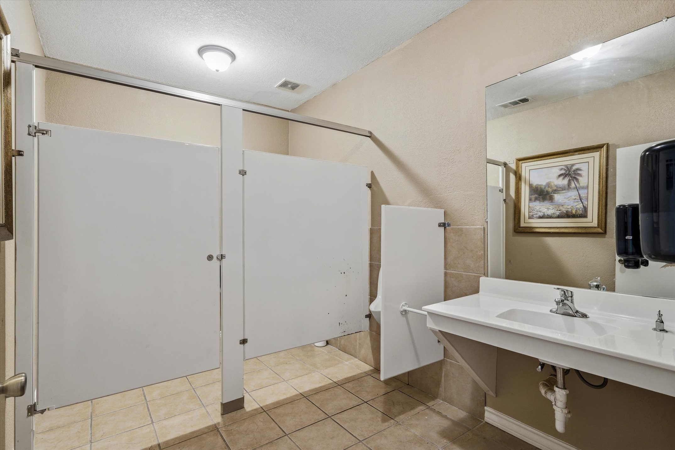 109 N Houston Street Edgewood TX 75117