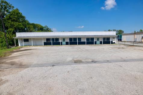 1605 N Center Street Bonham TX 75418