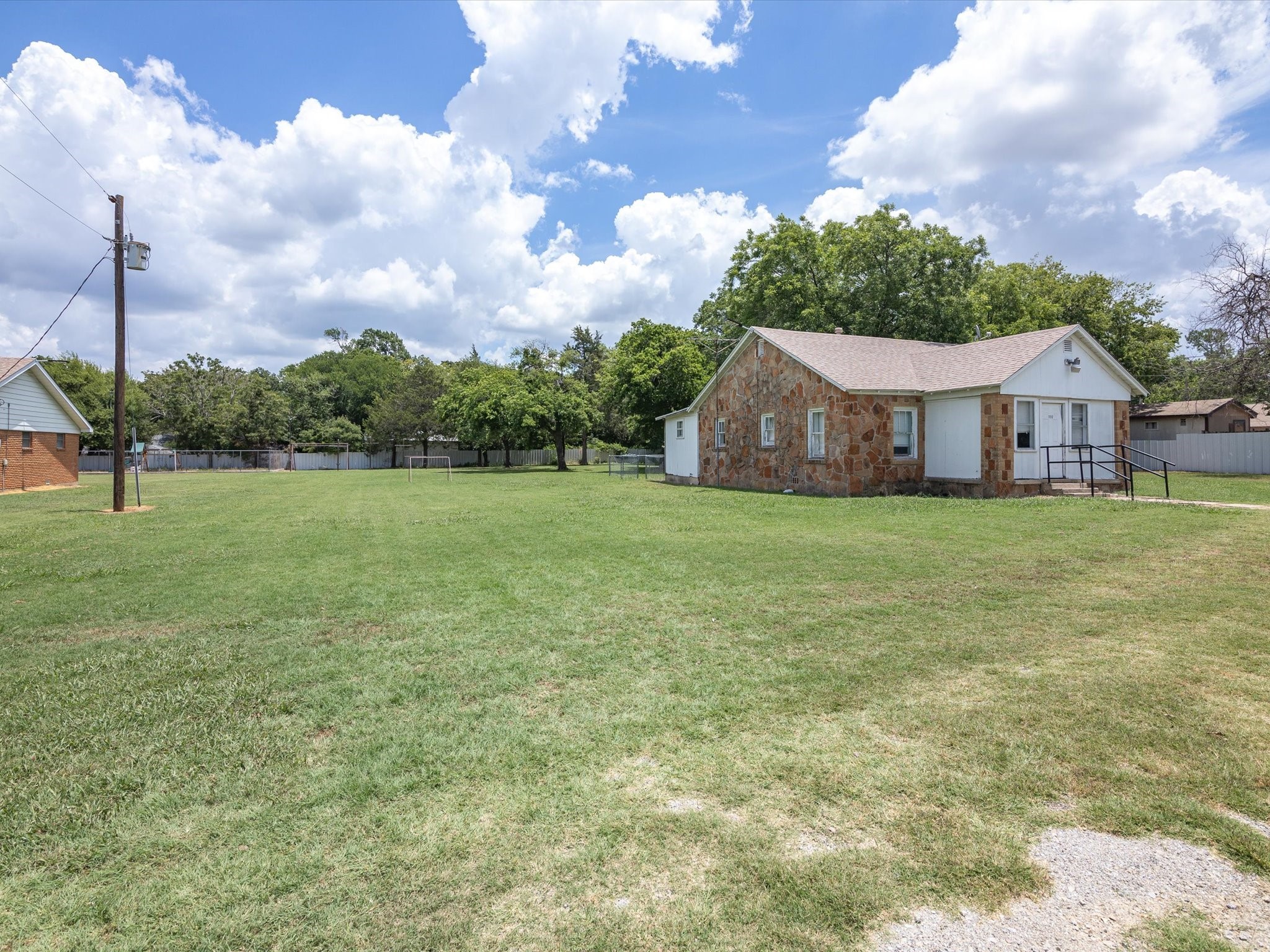 1214 N Business 287 Decatur TX 76234