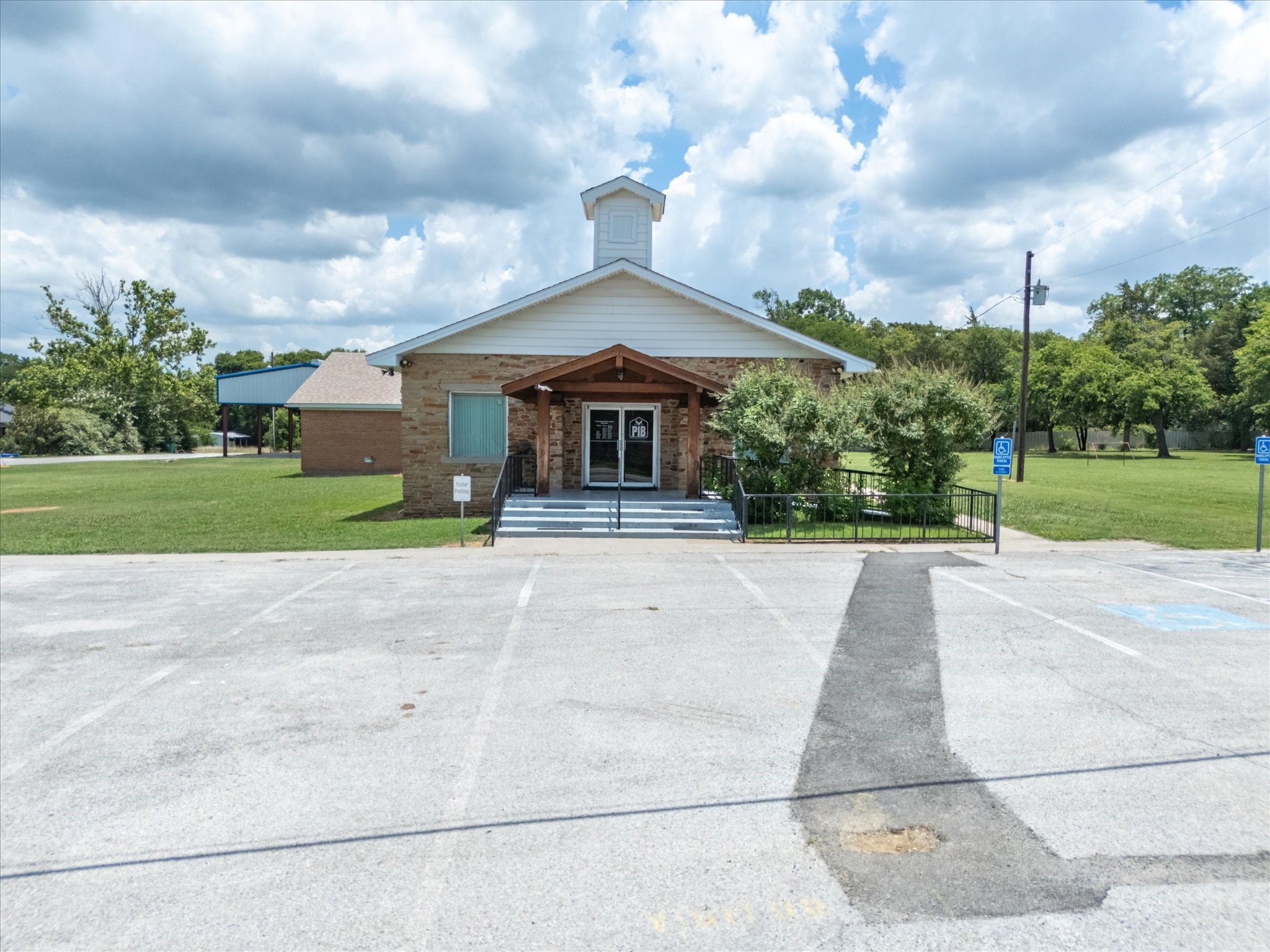 1214 N Business 287 Decatur TX 76234