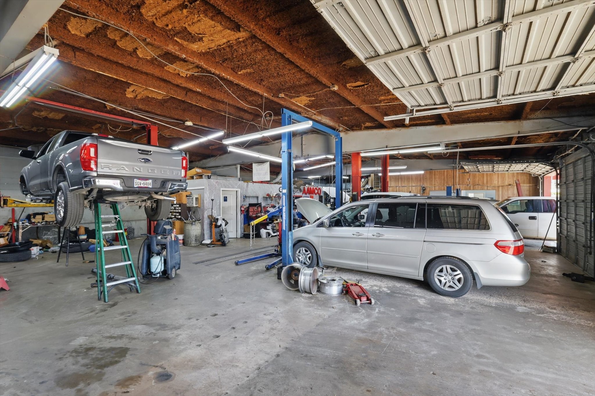 318 S Industrial Boulevard Euless TX 76040