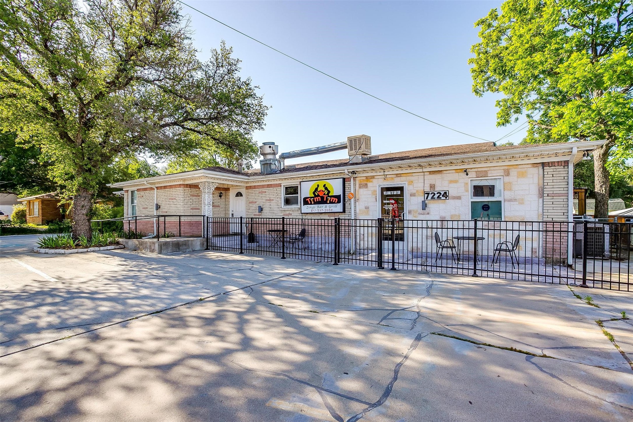 7224 Glenview Drive Richland Hills TX 76180