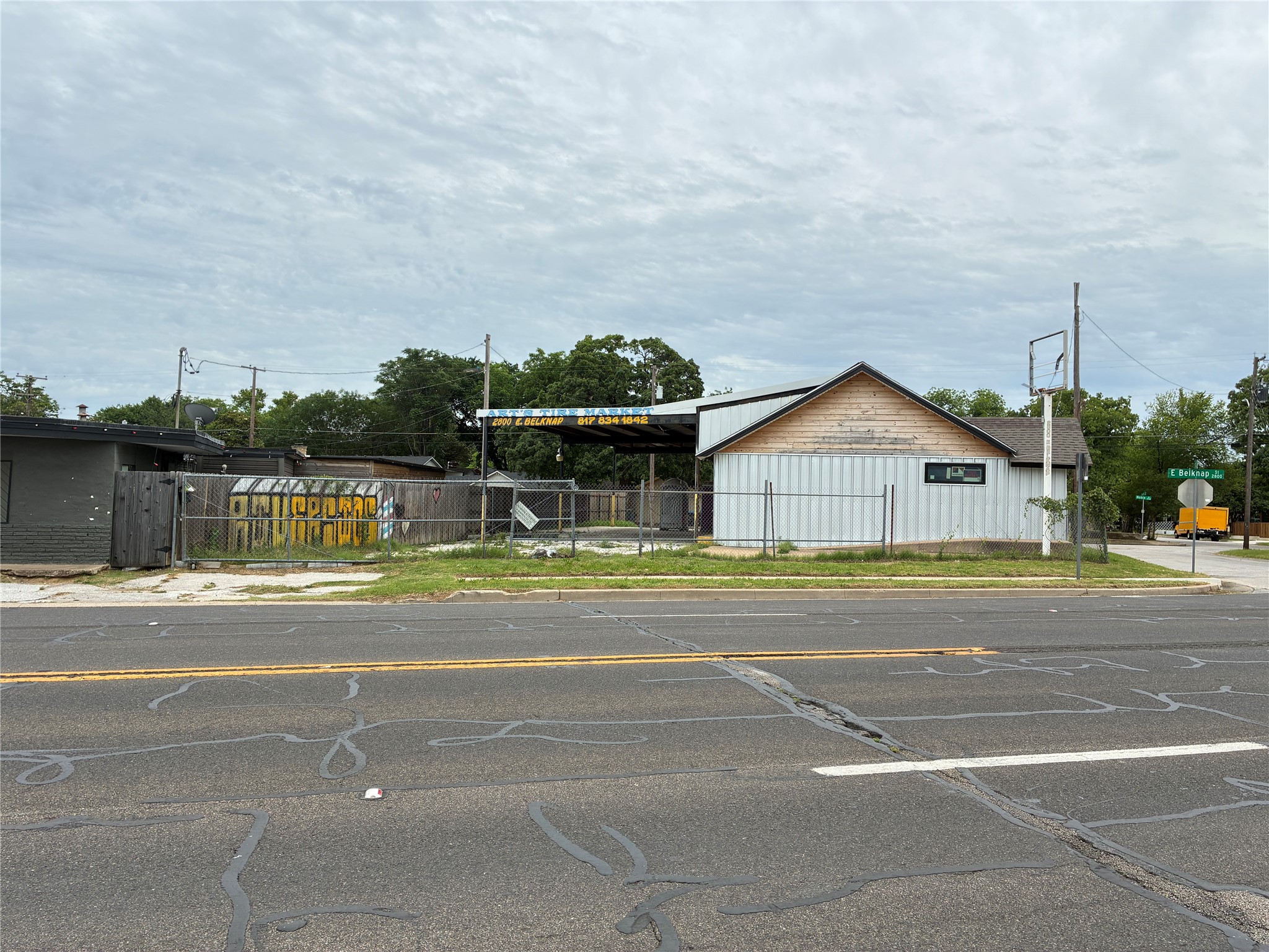 2800 E Belknap Fort Worth TX 76111