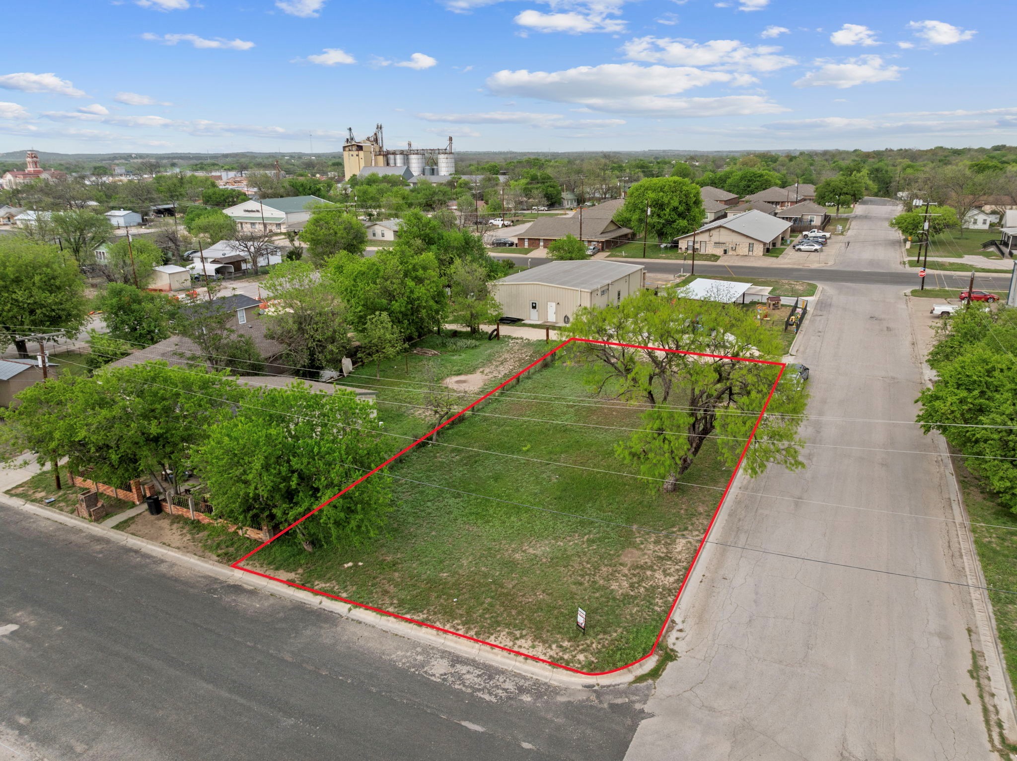 807 S Main Street Lampasas TX 76550