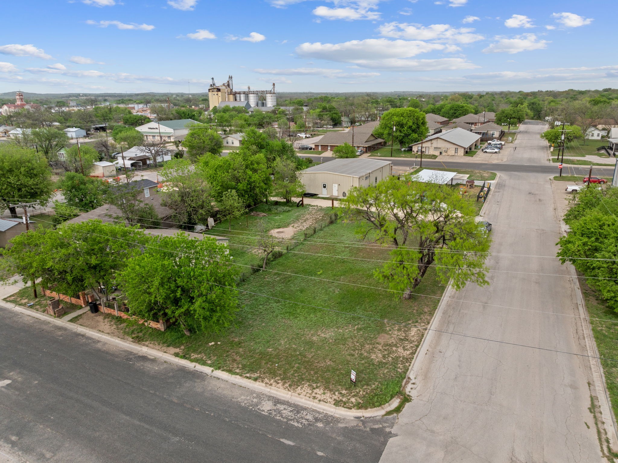 807 S Main Street Lampasas TX 76550
