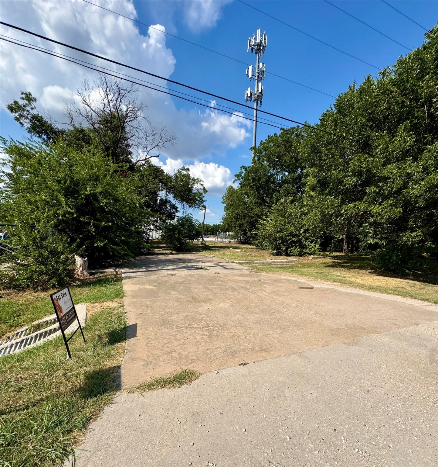 313 E 4th Street Justin TX 76247