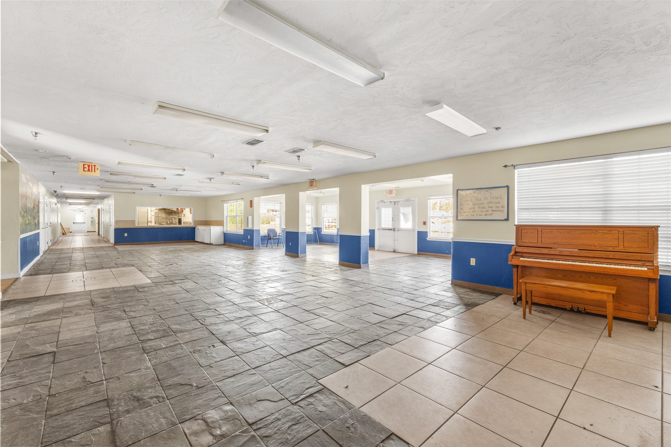 102 Floyd Street Naples TX 75568