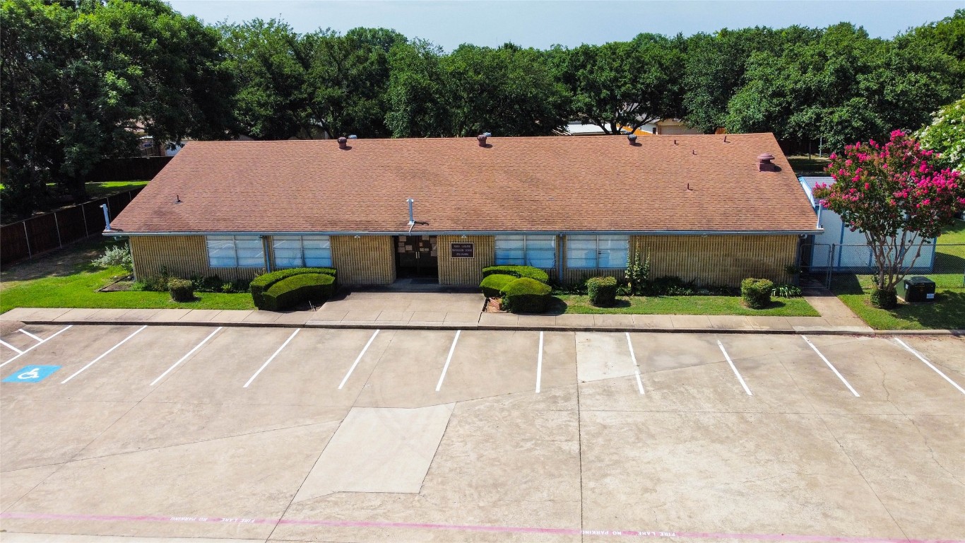 1613 N Garland Avenue Garland TX 75040