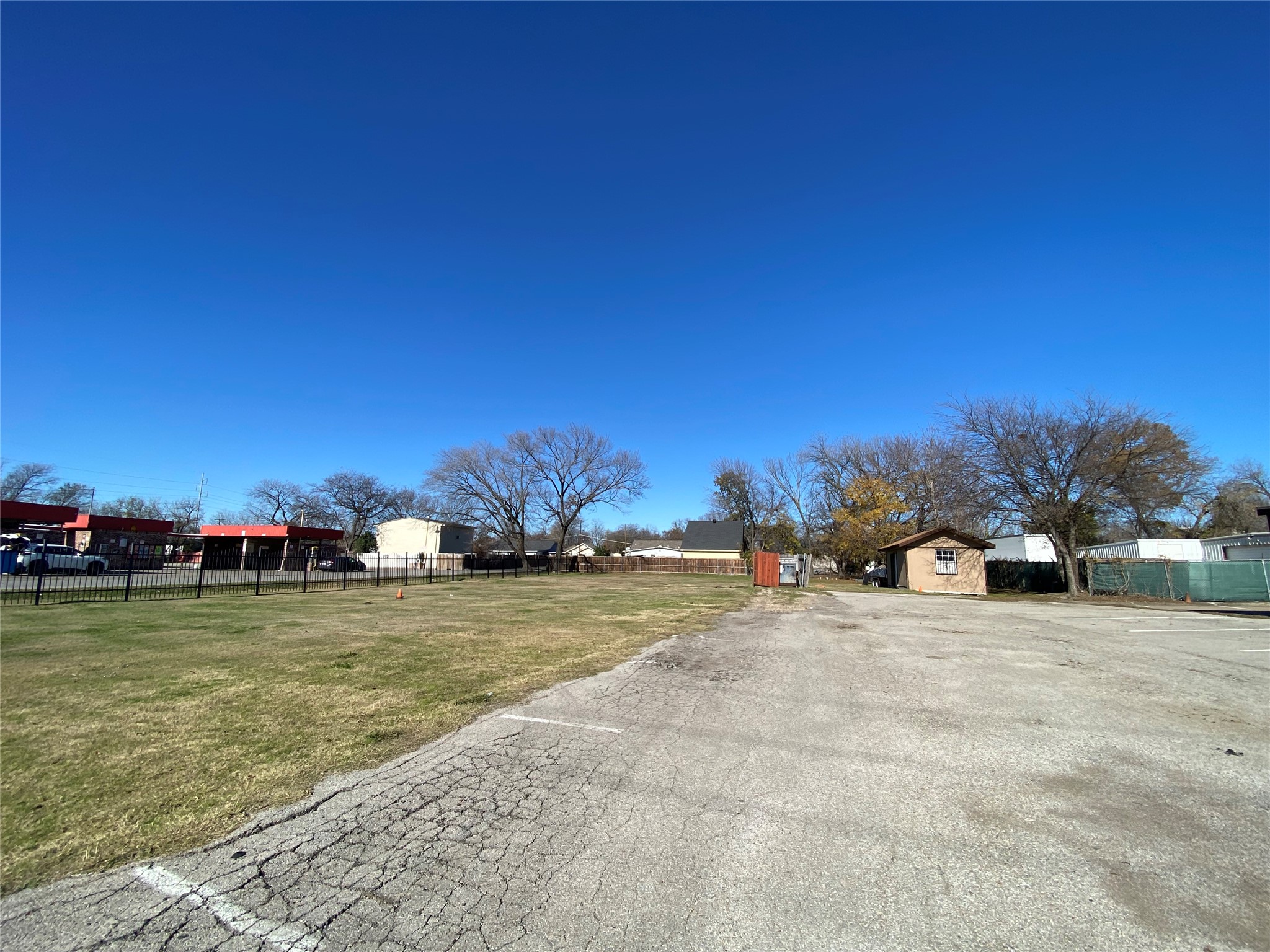 7041 Military Parkway Dallas TX 75227