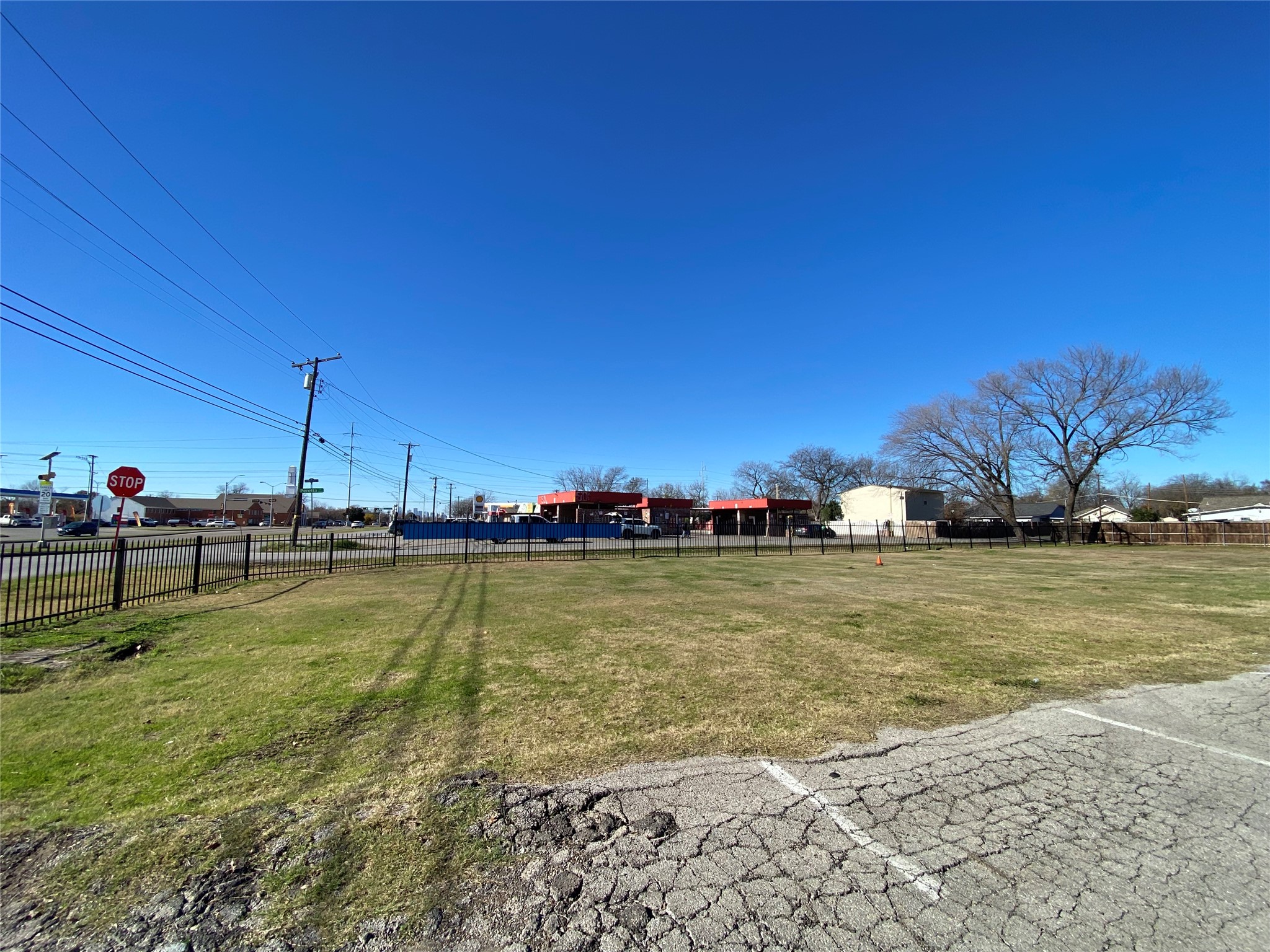 7041 Military Parkway Dallas TX 75227