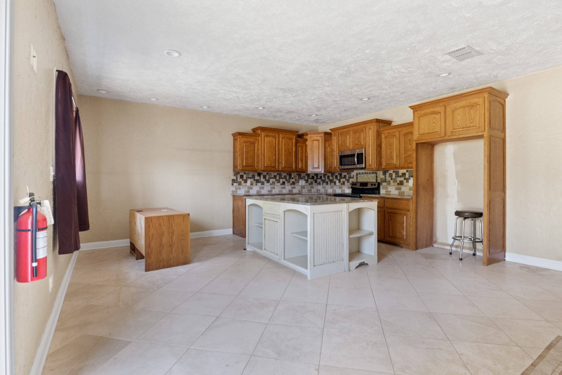 9108 N Us Highway 271 Gilmer TX 75644
