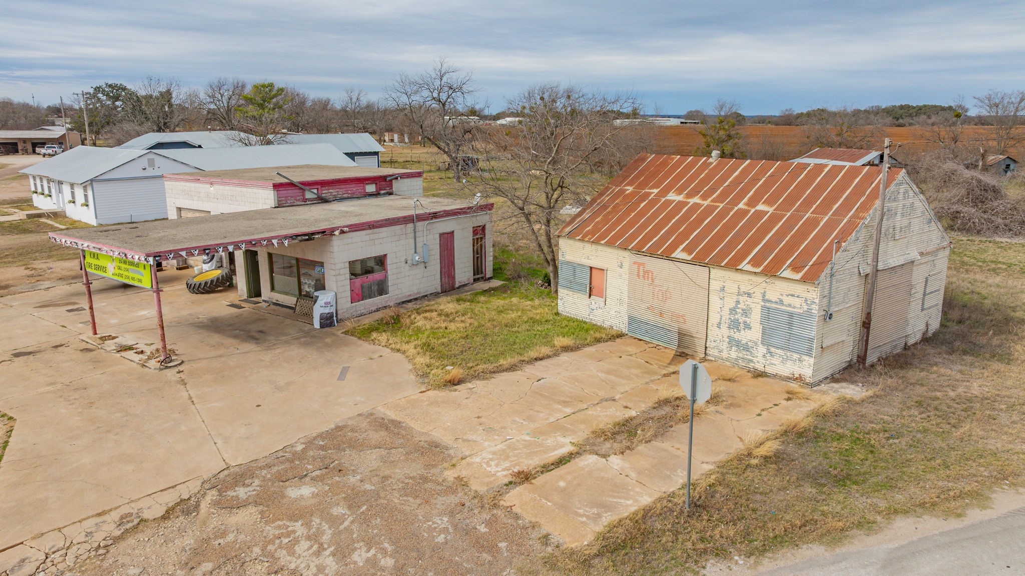 100 W Commerce Street Gustine TX 76455