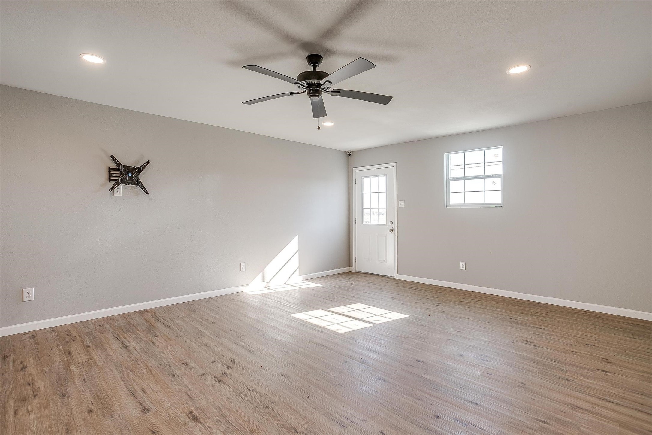 3614 County Road 902 Joshua TX 76058