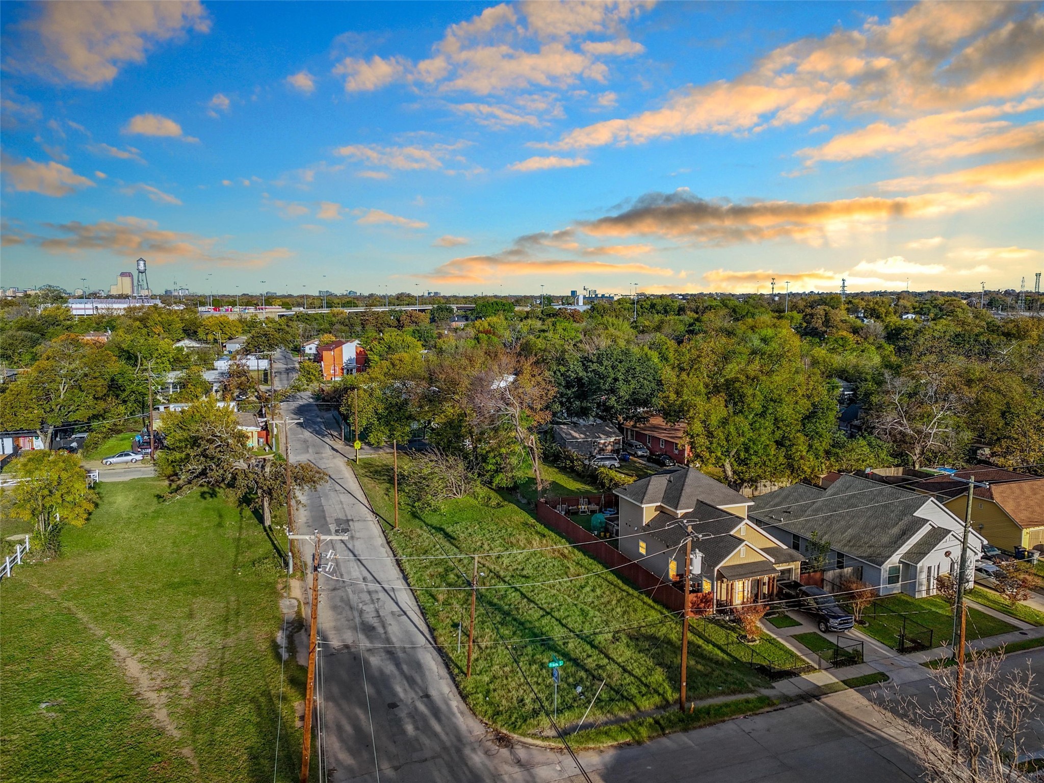 2510 Foreman Street Dallas TX 75210