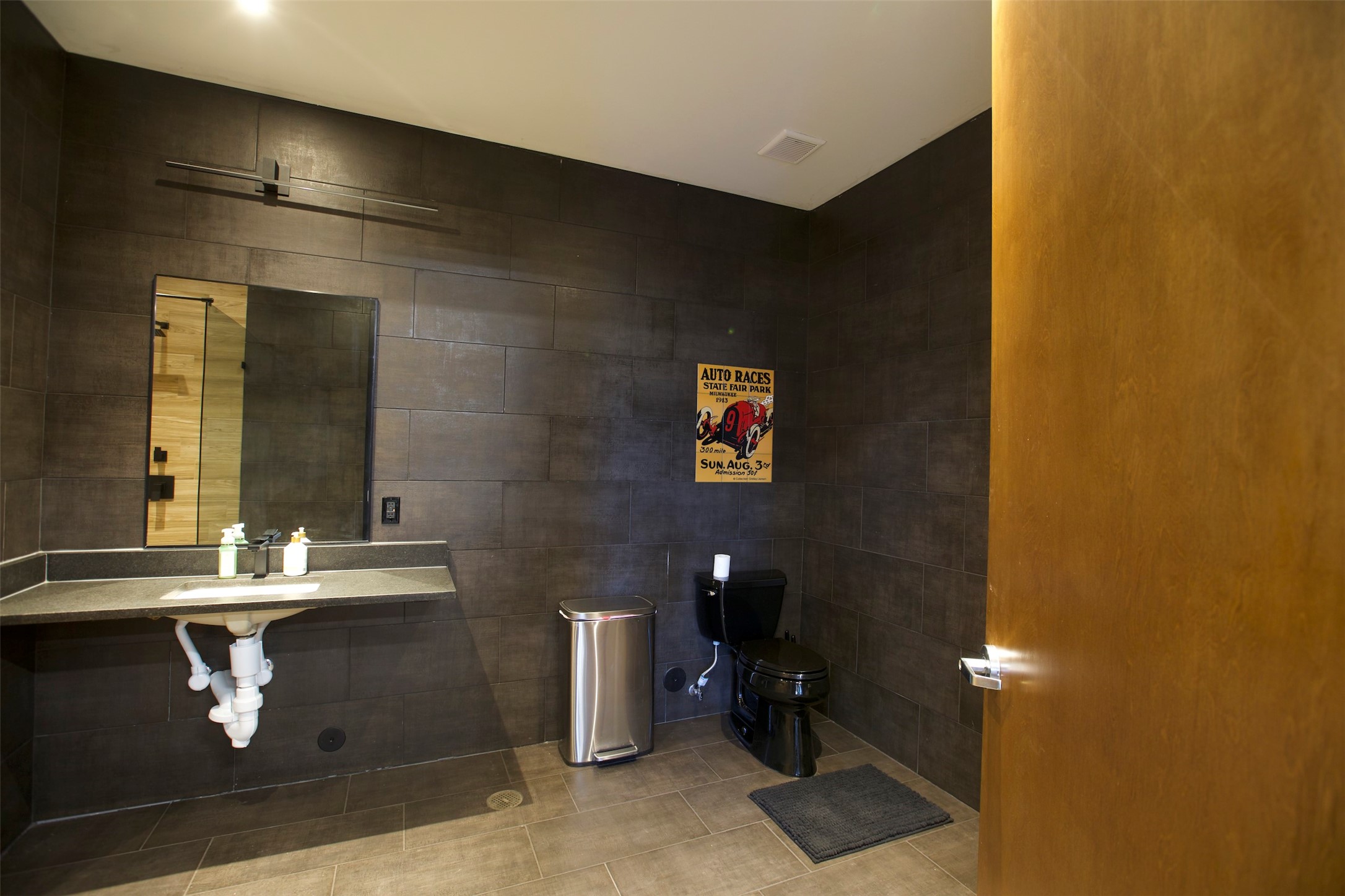 1725 N Highway 377 Roanoke TX 76262