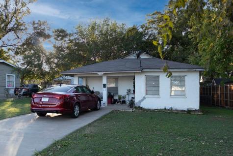 102 S 1st Avenue Mansfield TX 76063