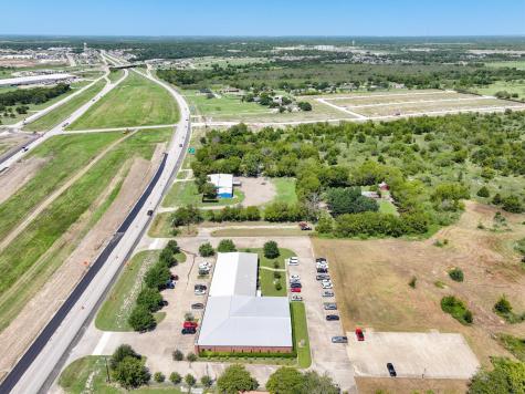 2525 E Us Highway 175 Kaufman TX 75142