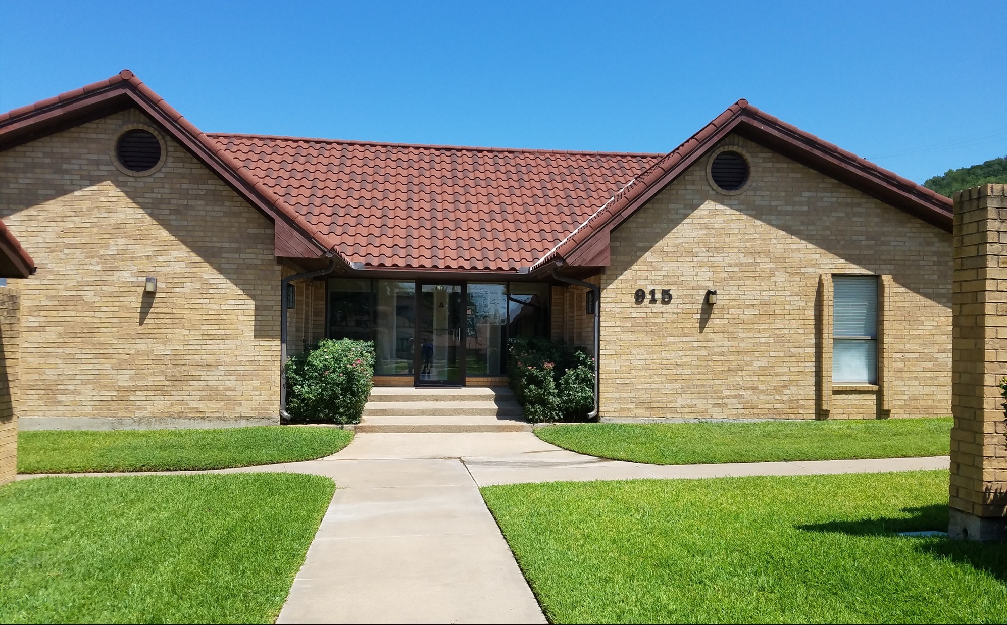 915 E Hubbard Street Mineral Wells TX 76067