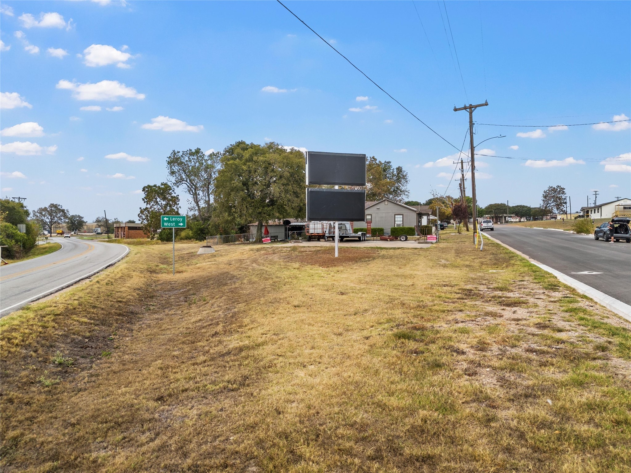 312 E Columbus Street West TX 76691