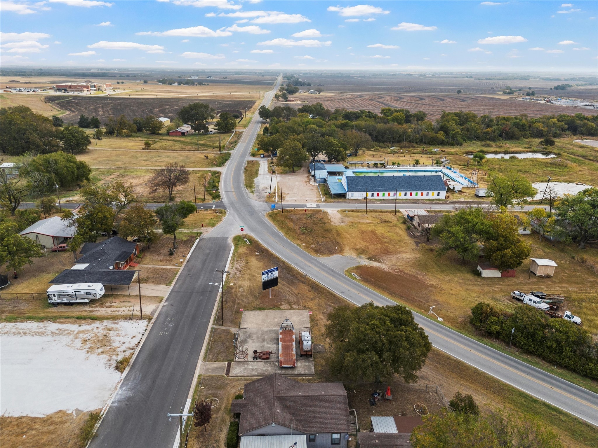 312 E Columbus Street West TX 76691