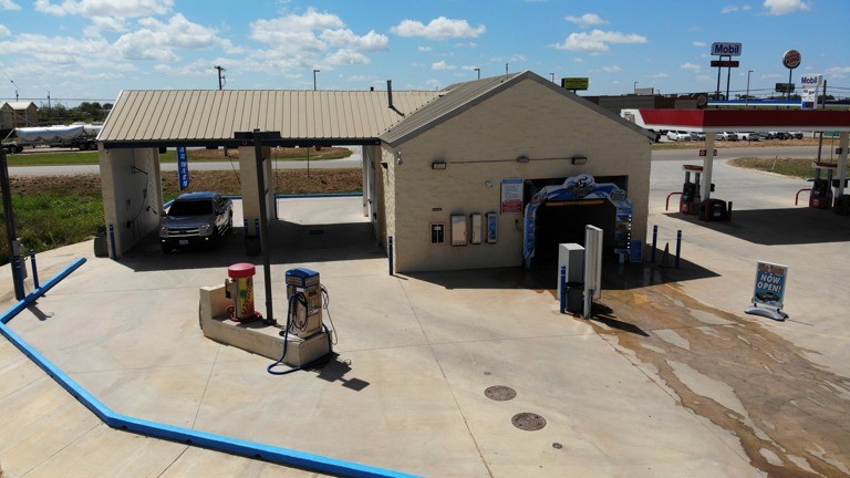 17255 S Interstate Highway 35 Dilley TX 78017