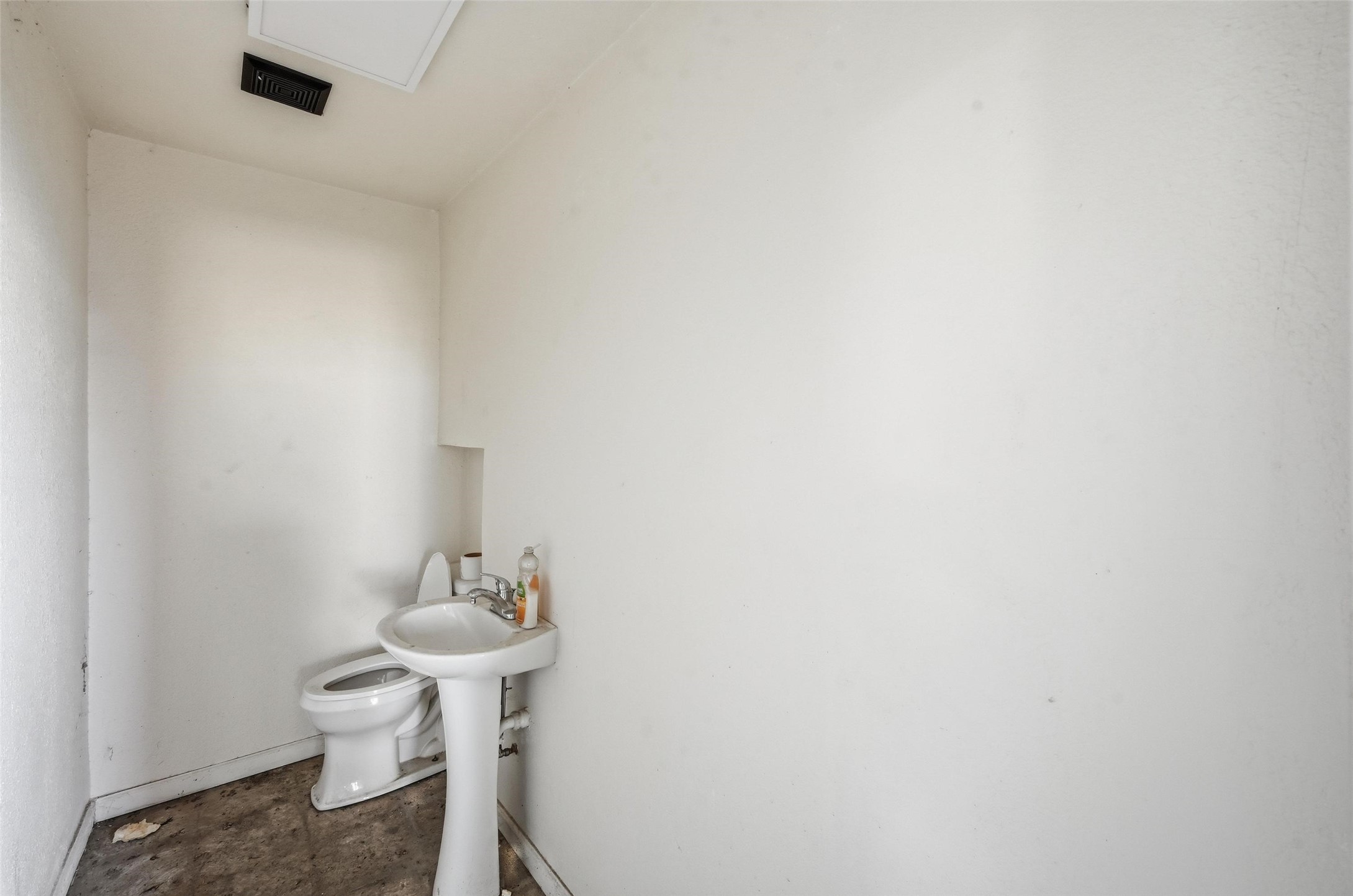4140 Mansfield Highway Forest Hill TX 76119