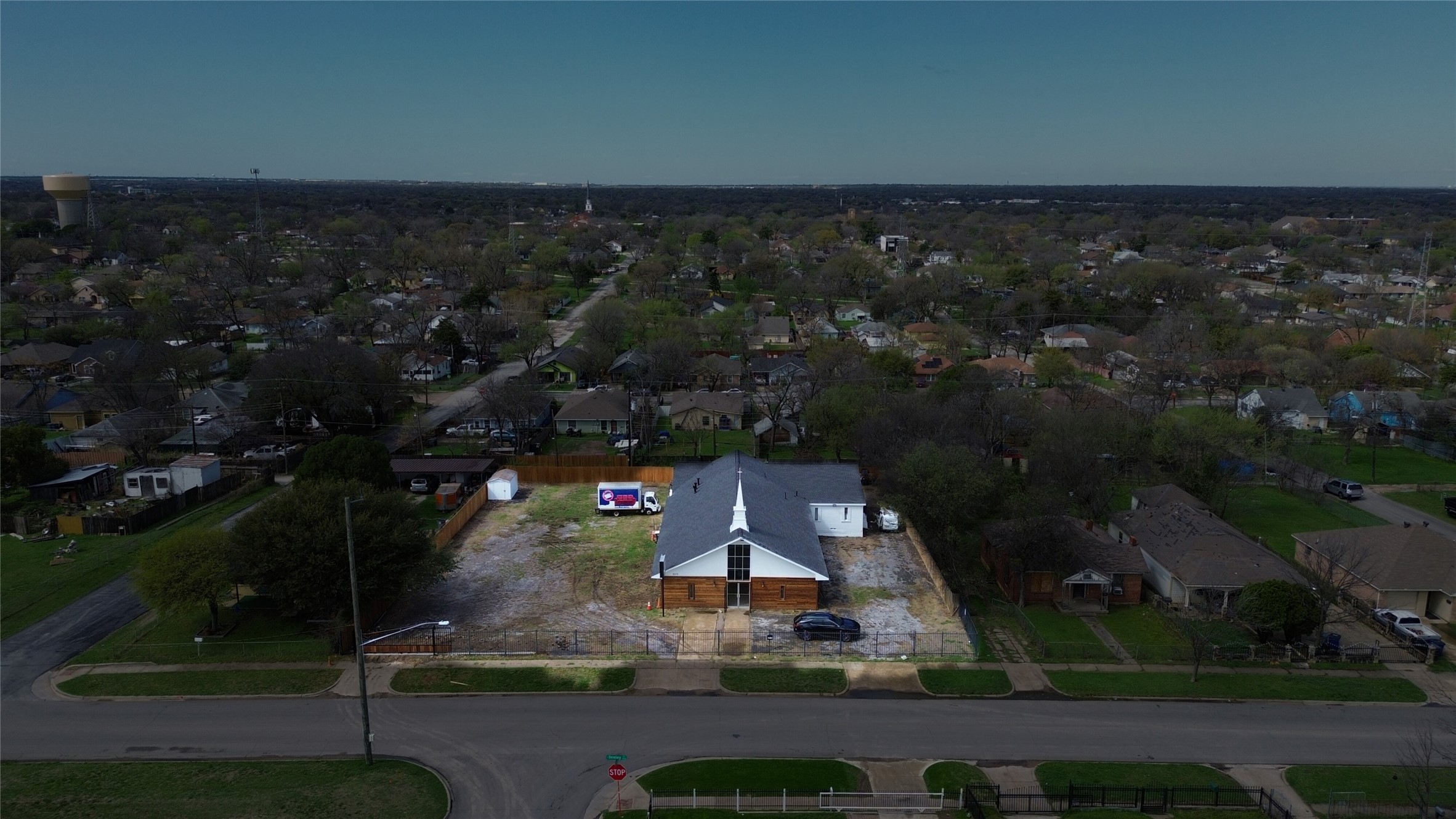 2519 S Denley Drive Dallas TX 75216