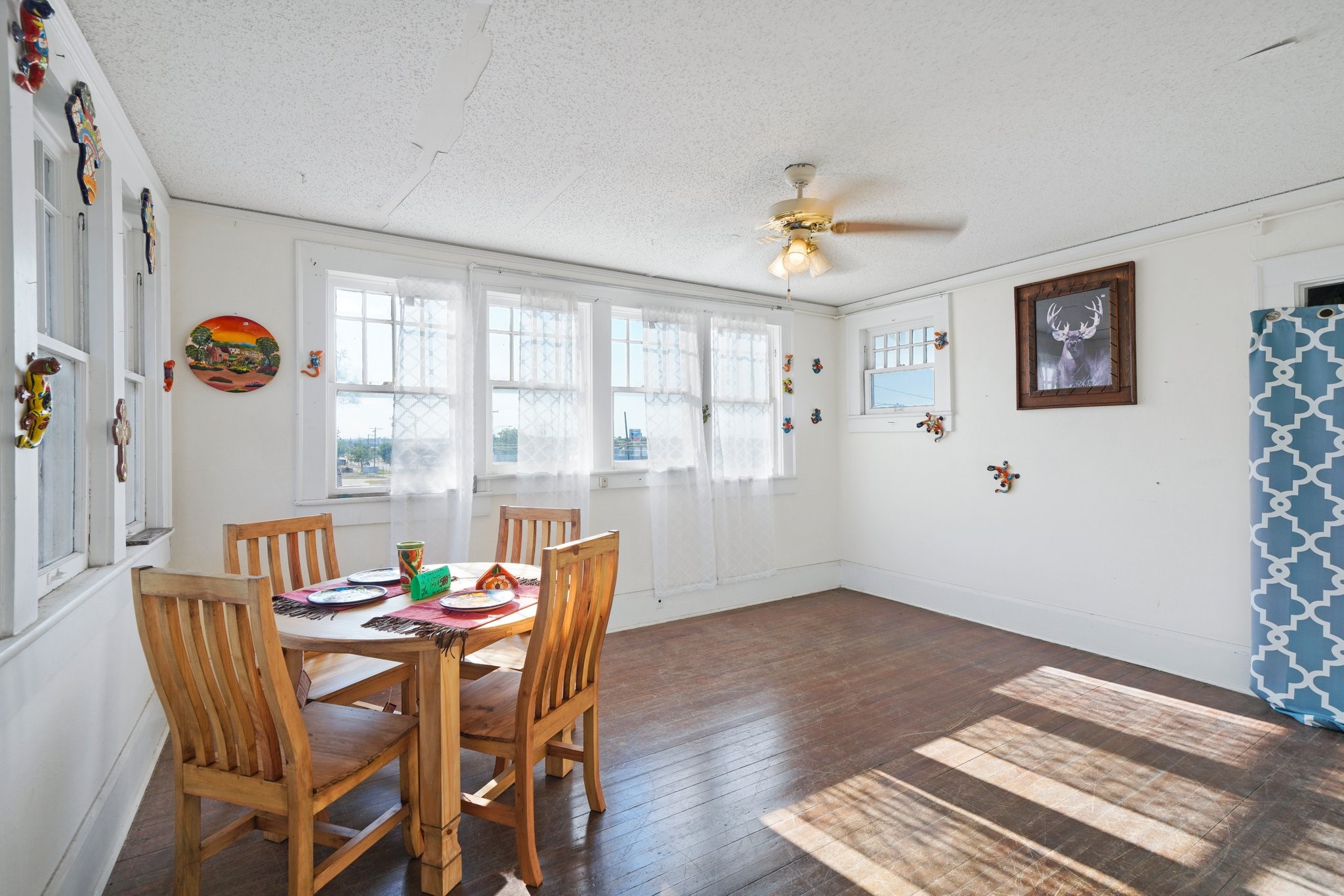 1001 E Hubbard Street Mineral Wells TX 76067