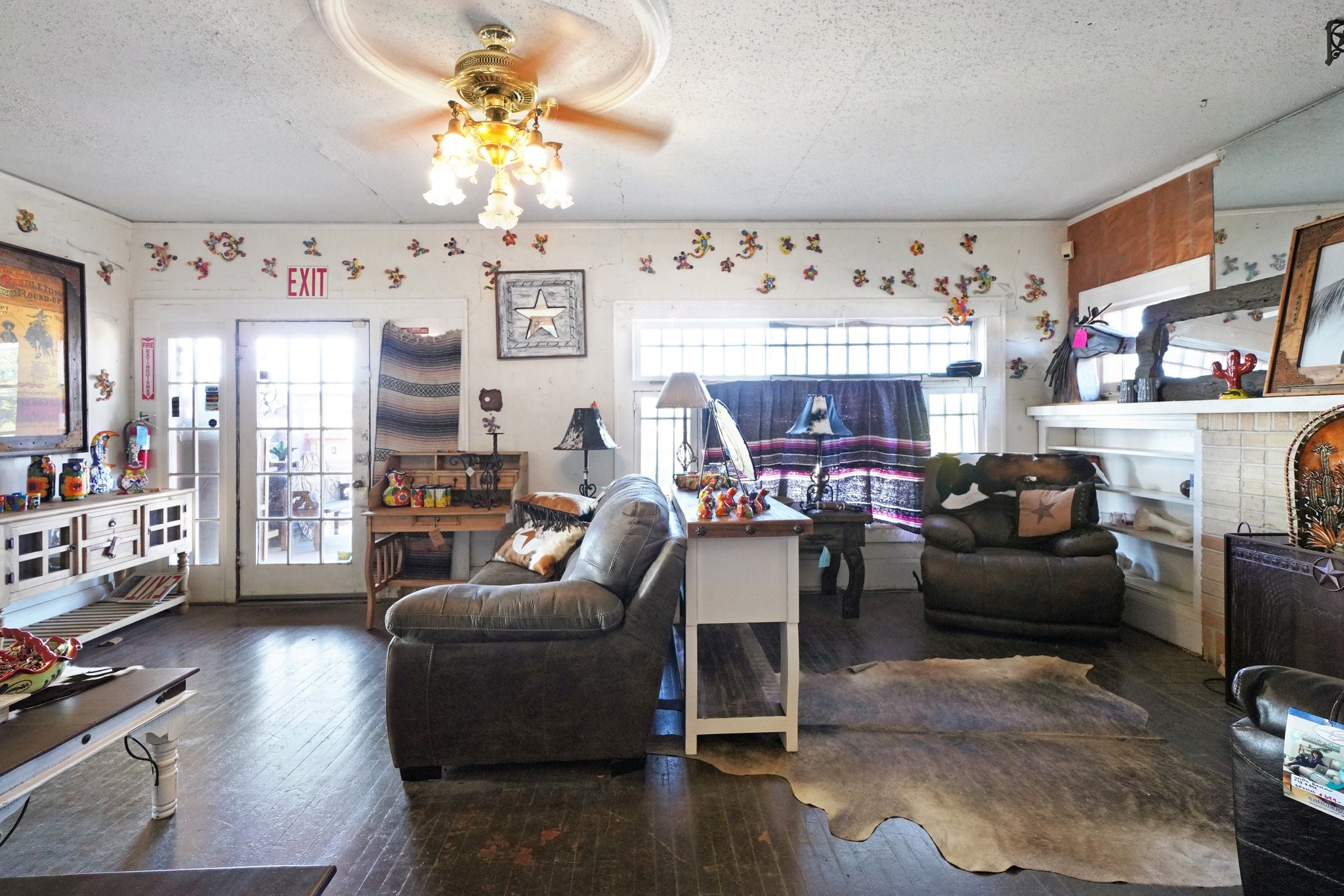 1001 E Hubbard Street Mineral Wells TX 76067