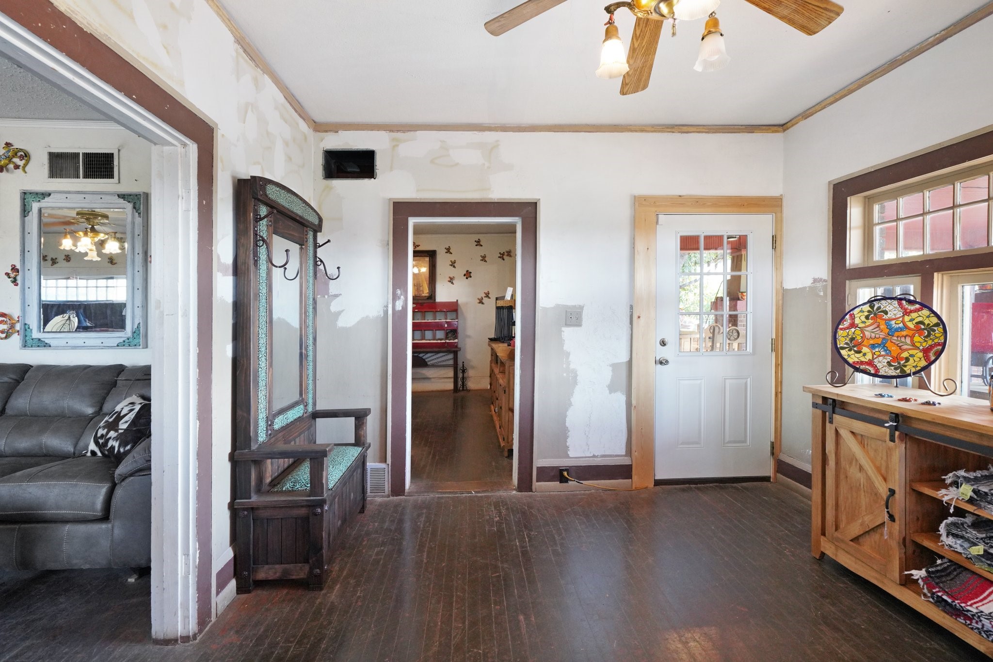 1001 E Hubbard Street Mineral Wells TX 76067