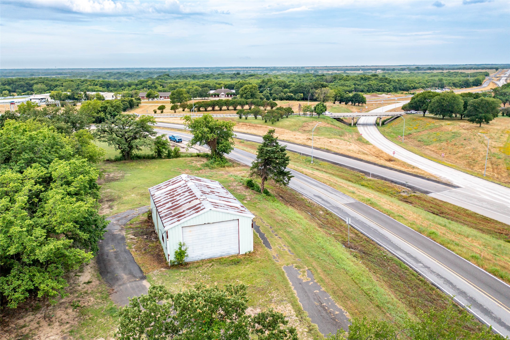 1021 W Grove Street Kaufman TX 75142