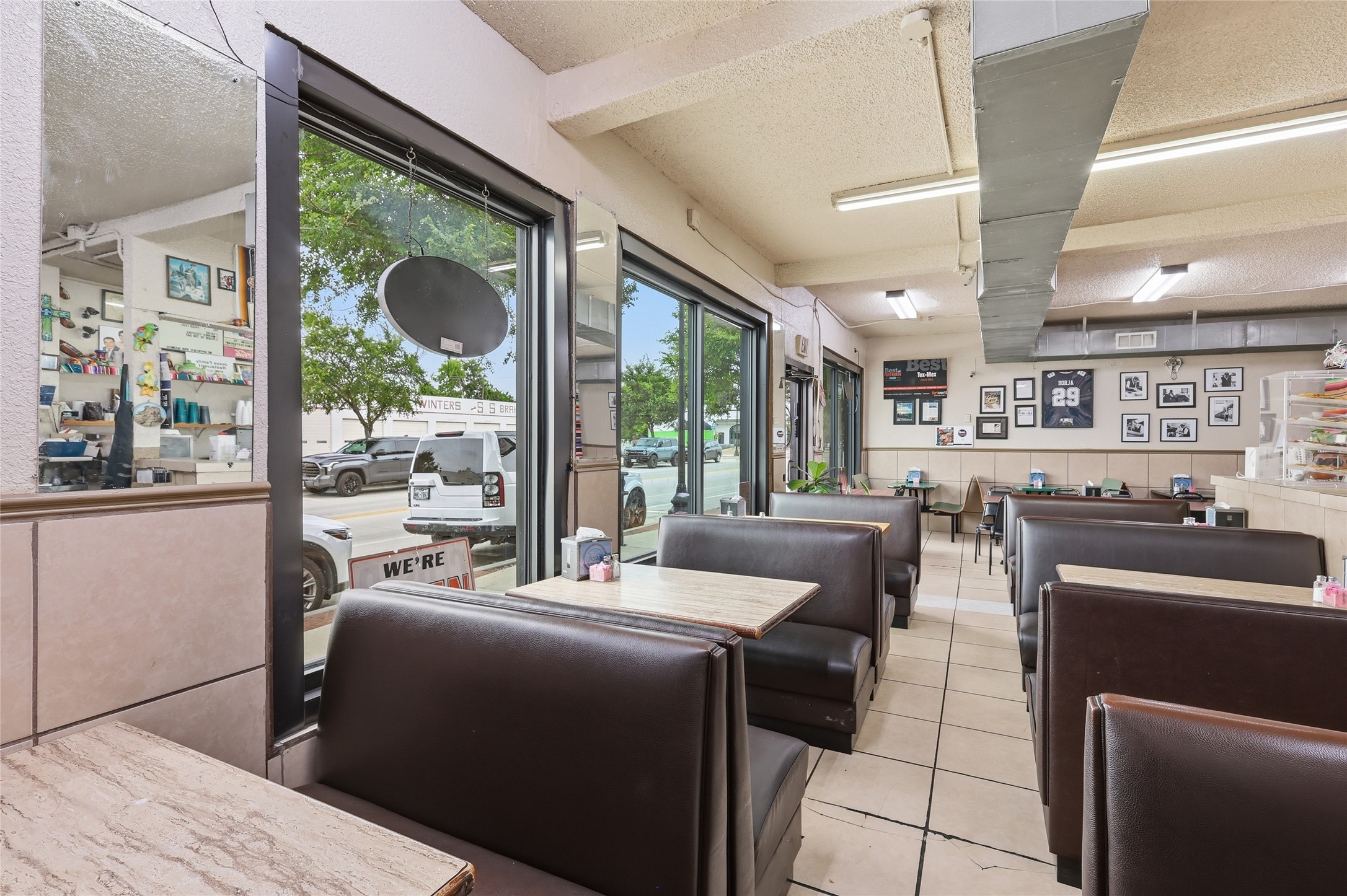 810 S Main Street Fort Worth TX 76104