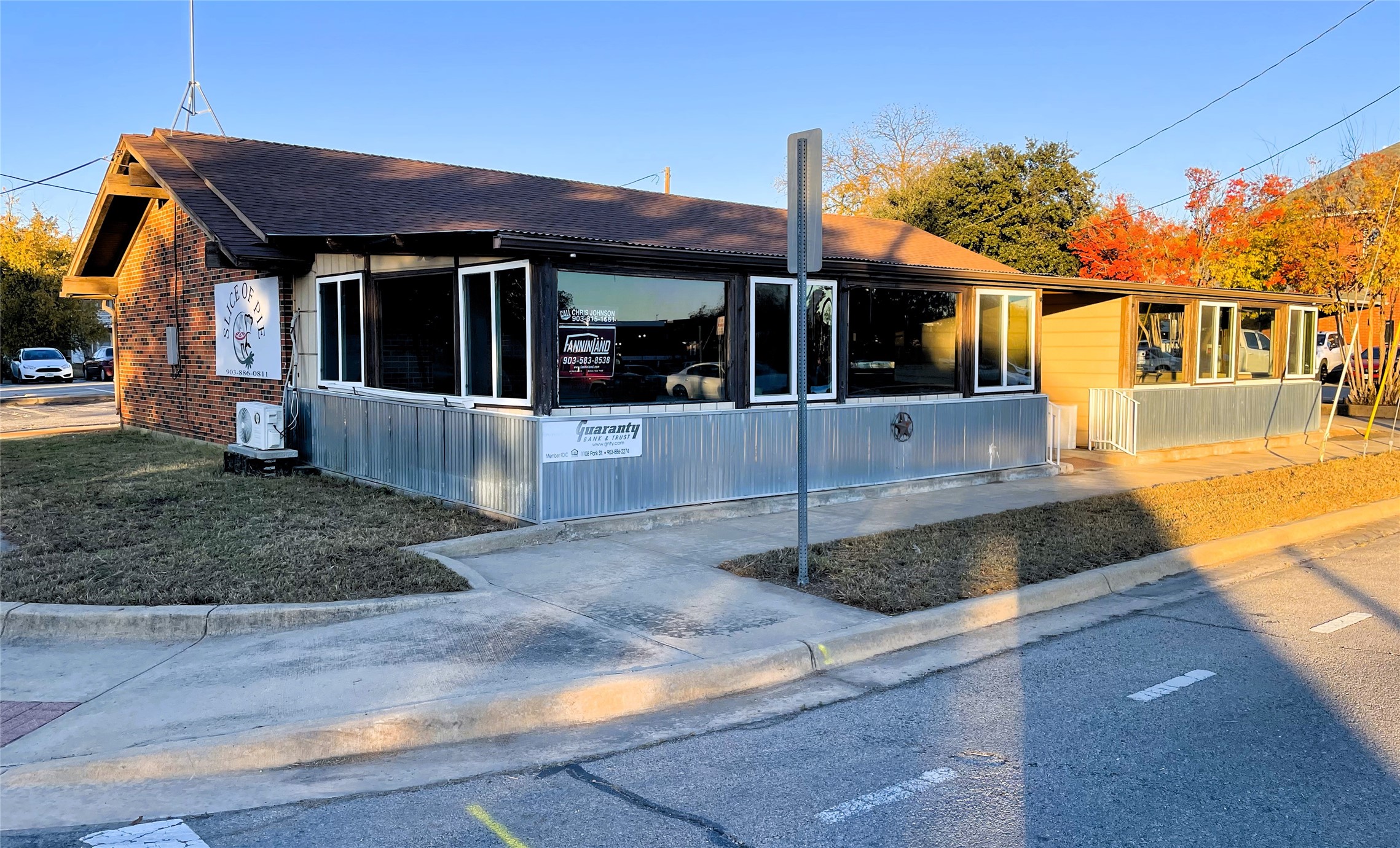 1706 Lee Street Commerce TX 75428